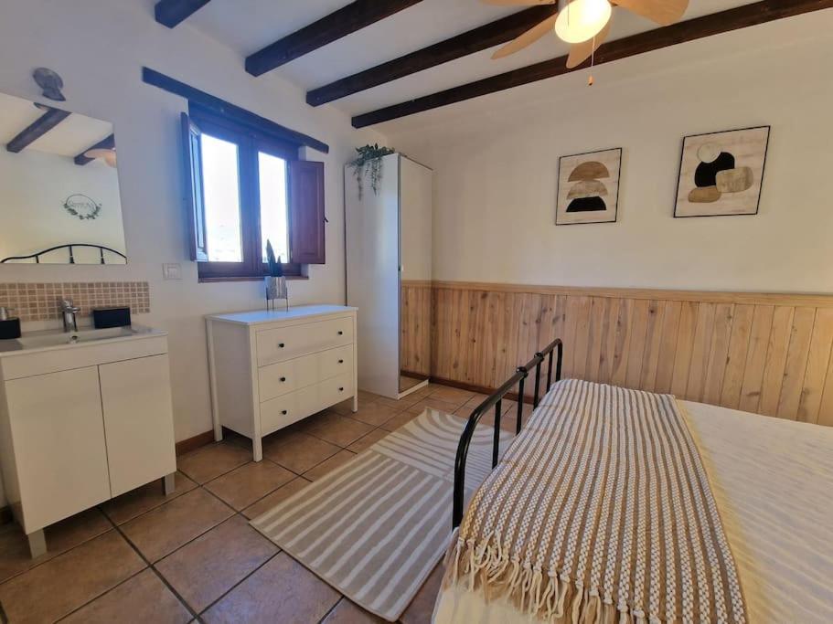 Lubrín Casa Musica An Enchanting One Bed Cottage מראה חיצוני תמונה